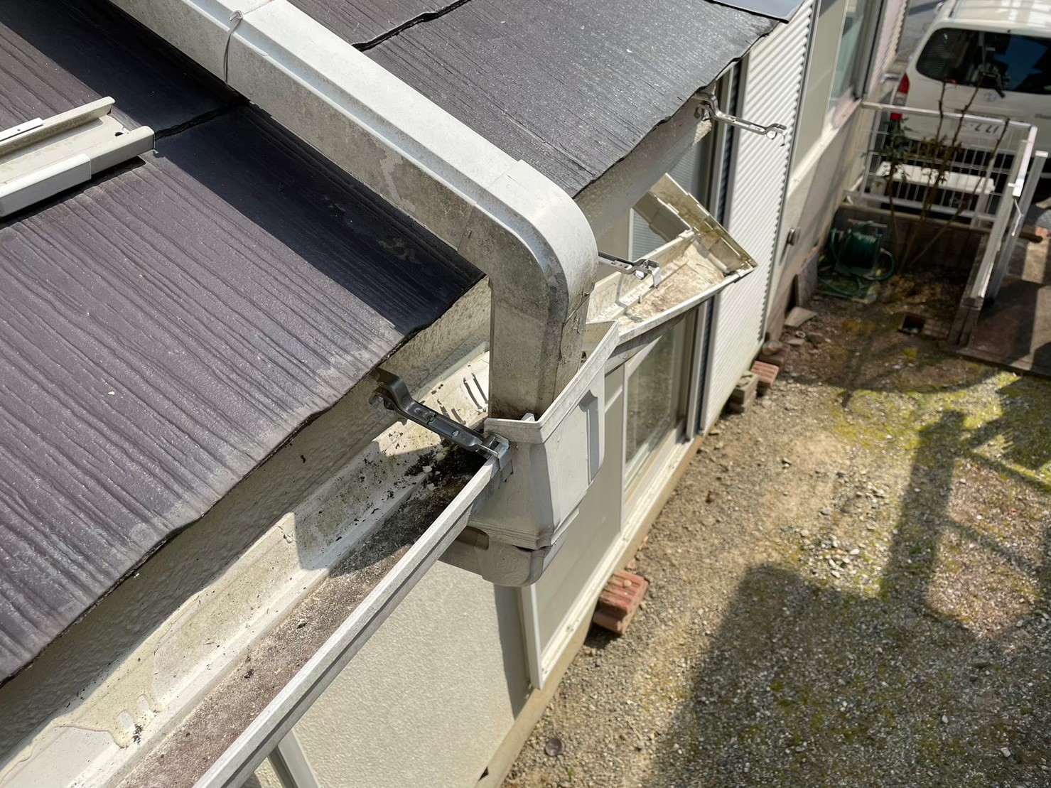 街屋根　雨樋 (8)